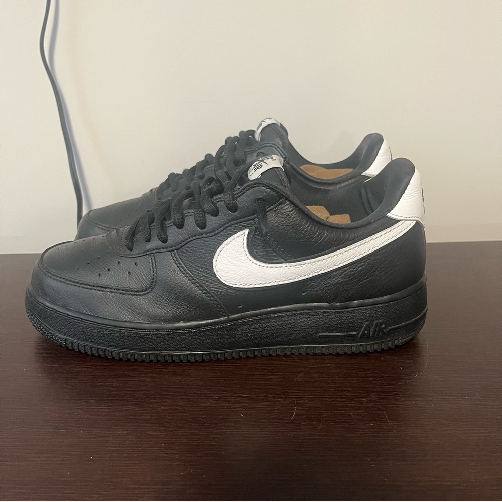 Nike Air Force 1 Retro Black and White